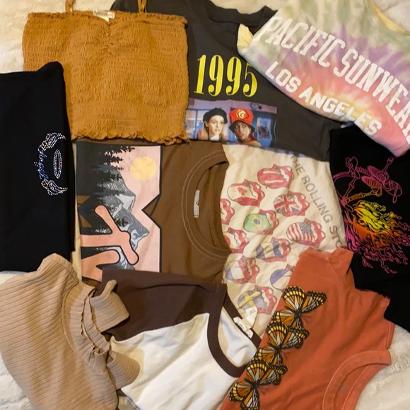 Tops - 10 Tee Shirts XS